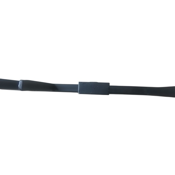 Black Metal FAMILY Wall Decor Sign – Modern Minimalist Home Accent - Picture 3 of 6